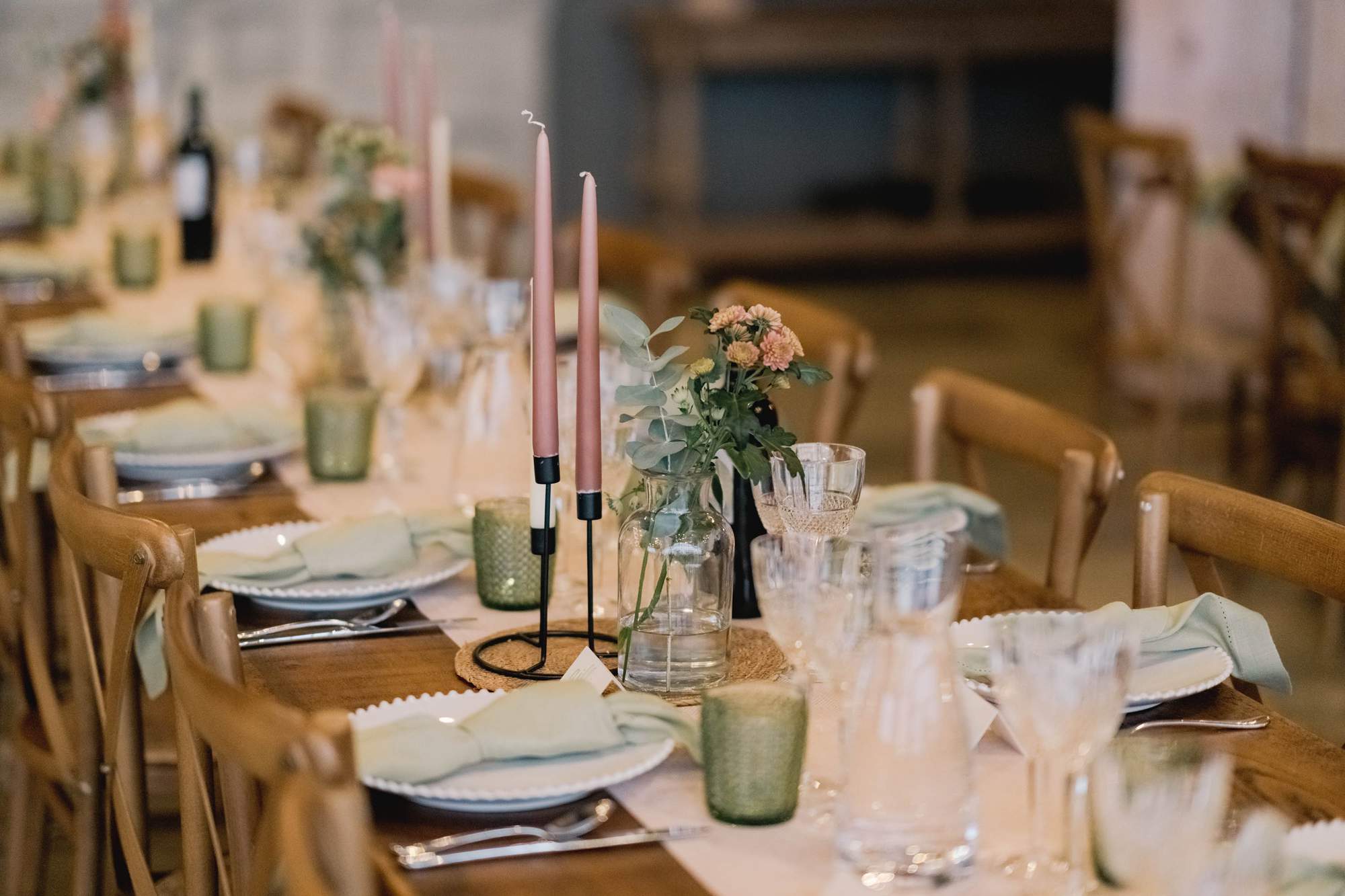 Wedding breakfast tables and details at the Barn at Botley Hill wedding venue in the heart of the Surrey countryside.